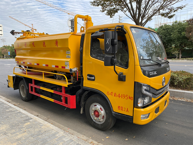 虹口清洗吸污车